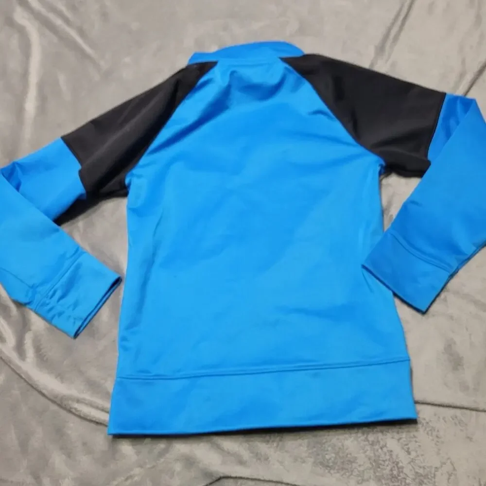 Under Armour questions leave